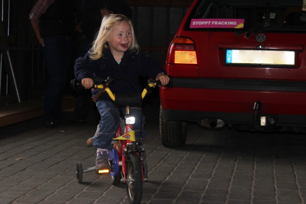 Ida beim Fahrrad-Fahren