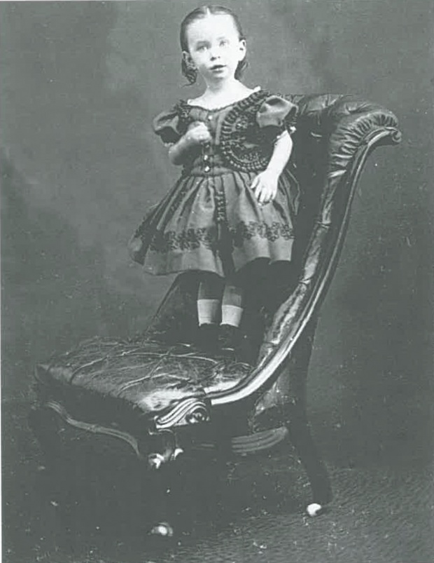 Lillian Down, fotografiert von ihrem Vater
